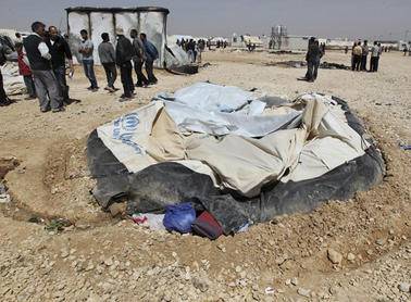 الحمود: اللاجئ توفي برصاصة من مجهول