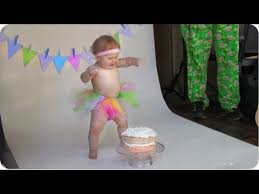 لقطات طريفة لسقوط الاطفال اثناء اللعب... فيديو