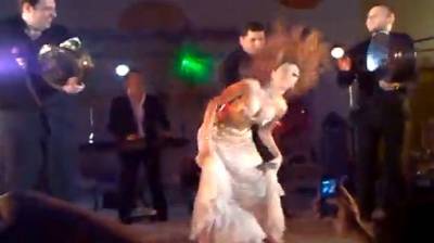 المطربة مريام فارس سكرانة.. الفضيحة بالفيديو