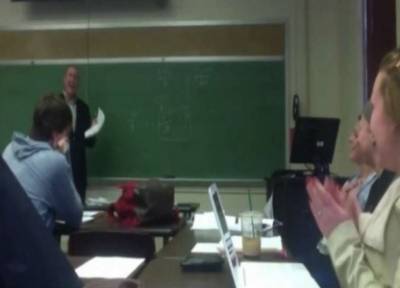 شاهد بالفيديو... كذبة أبريل تحصد 20 مليون مشاهدة في 5 أيام