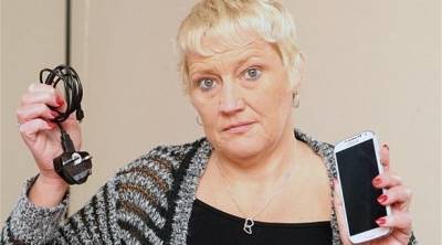 مريضة بريطانية تشحن هاتفها فتتهم بسرقة الكهرباء من المستشفى