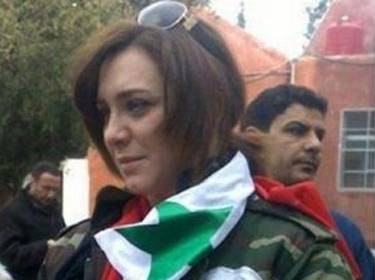 سلاف فواخرجي تعلن دعمها للأسد في الانتخابات: الأسد ليس رئيساً بل زعيماً وسأنتخبه