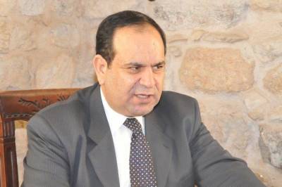 تحت الضوء.....اسئلة موضوعية...واجابات انشائية