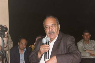 النائب الزبون ينهي اعتصام موزعين الغاز بالمملكة