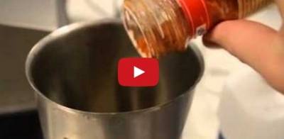 شاهد بالفيديو .. مصنع يجعل من “الحشرات” حلويات “شهية”