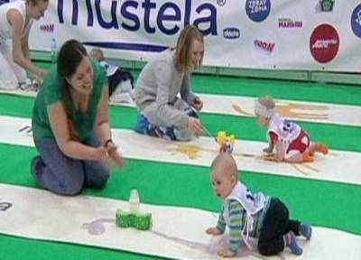 فيديو.. سباق أطفال في موسكو أكبرهم 9 شهور