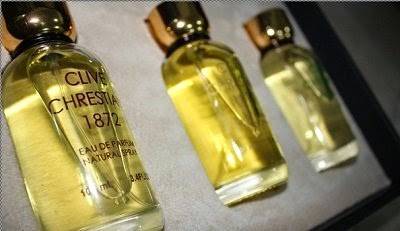 القبض على تاجر عطور يبيع بوله للزبائن