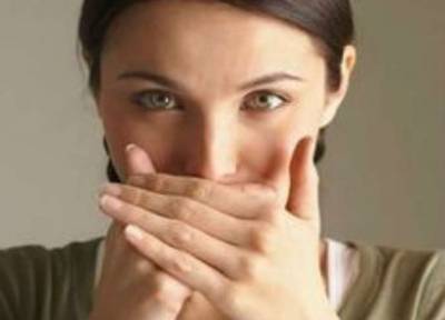 تخلصي من رائحة الفم الكريهة في نهار رمضان