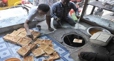 في الهند.. الإفطار بالملح ولا وجود للمسلسلات (صور)