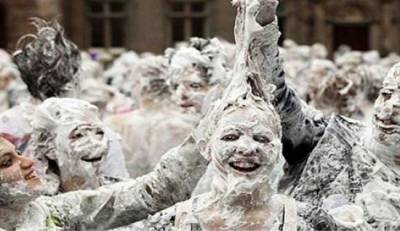 بالصور: تعرفوا على أغرب 10 عادات زواج في العالم!