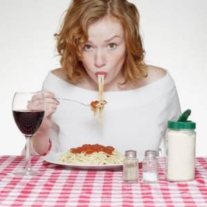 احترس.. عادات غذائية خاطئة في رمضان تهدد صحتك