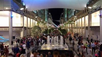 فضيحة تهز البلد .. (5) دنانير لمن يريد دخول العبدلي .. والحكومة غايبه طوشه