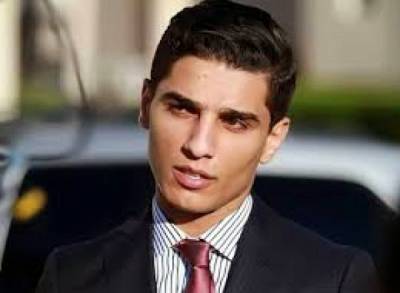 بالفيديو : تضامنا مع غزة .. محمد عساف يصدر ارفع راسك هذا سلاحك