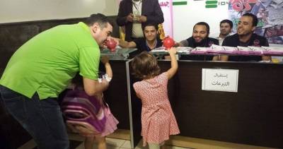 اذاعة اردنية تجمع تبرعات مالية لنصرة غزة بـأكثر من  نصف مليون ..