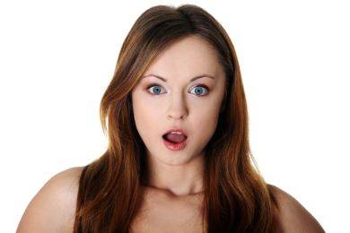 7 أشياء تدمر جمال صدرك.. تجنبيها