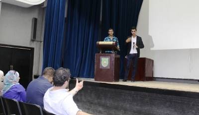 فريق إنجاز يقيّم الشركات الناشئة في برنامج تأسيس الشركة