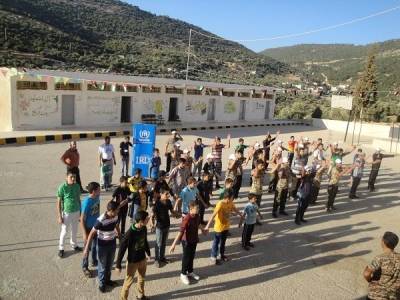 محافظ عجلون يلتقي المشاركين في معسكر الحسين من مدارس المحافظة