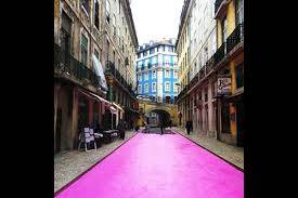 شوارع باللون الوردي خاصة بالنساء .. والسبب ؟