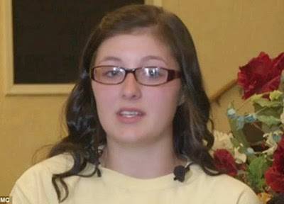 عقاب طالبة بمدرسة ثانوي قالت لزميلها في الفصل: «يرحمكم الله»