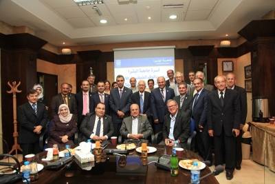 رئيس جامعة البترا يلتقي وفد جامعة الزرقاء خلال زيارته للجامعة