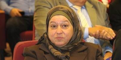 الزميلة فريال البلبيسي تدخل نقابة الصحفيين