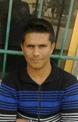 رياض الحجايا يهنئ محمد المراعية بالتخرج