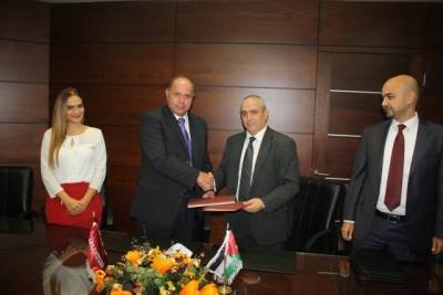 جامعة الشرق الأوسط تبرم اتفاقية مع شركة كي بي إم جي العالميةلتطوير خطة للتدقيق الداخلي ورفع الاداء