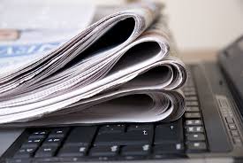 رجل أعمال يفاوض لشراء صحيفة يومية