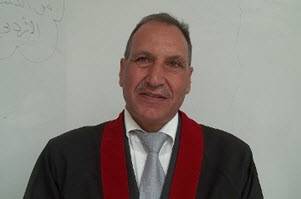 الزميل فريحات يهنئ الزميل الجعافرة بالماجستير