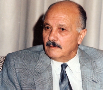 عاكف الفايز: الفارس الذي ينثر الطيب والغمام