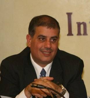 الطراونه يرعى فرحة يتيم