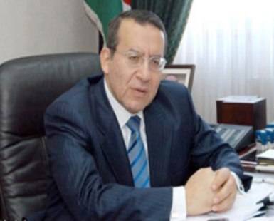 أيمن عودة: ضليع قانونياً.. ارتبط بعلاقة دافئة مع باسم عوض الله