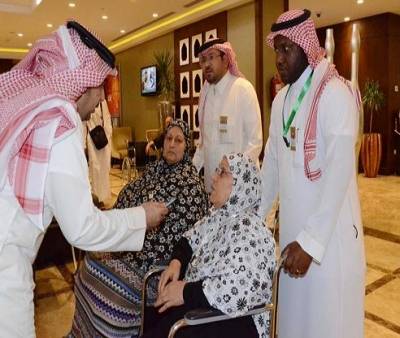 ضيوف برنامج خادم الحرمين من حجاج فلسطين يعودوا لديارهم بطائرة خاصة بعد زيارة المدينة المنورة