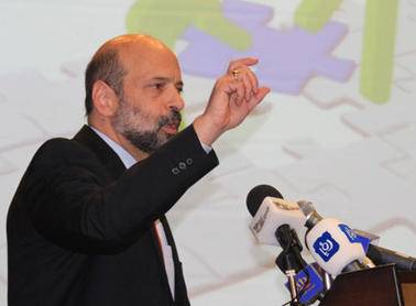 عمر الزاز في منتدى الفحيص الثقافي