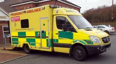 مسعفون يلقون جثة في القمامة بسبب انتهاء دوام العمل