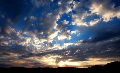 انخفاض على درجات الحرارة وأجواء مستقرة