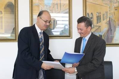 اتفاقية لنشر وتوزيع المحتوى الفكري إلكترونياً بين جامعة عمان العربية وقاعدة بيانات معرفة