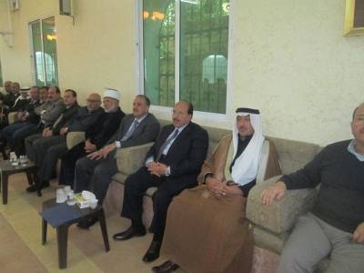 الشخ جهاد ال زغول يقود مصالحة  بين عشيرتي الشويات والعزام