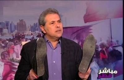 التلفزيون الإسرائيلي يسخر من توفيق عكاشة: يمتلك مصنع شباشب