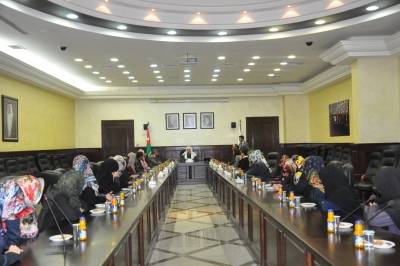 طلبة أتراك في جامعة الزرقاء يزورون دائرتي قاضي القضاة والإفتاء العام