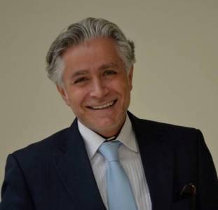 قاقيش مساعدا للشؤون الخارجية في الشرق الأوسط