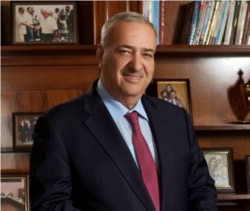 جامعة الشرق الاوسط تحصل على جائزة الاتحاد العالمي للأعمال