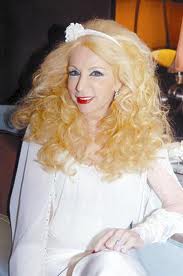 صباح تحتفل بعيد ميلادها الـ 87