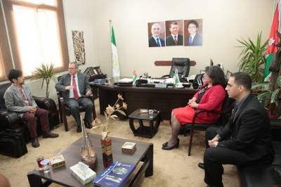 كلية العمارة في جامعة البترا تستضيف خبيراً يابانياً