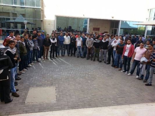 وقفة تضامنية مع الأقصى بجامعة الشرق الأوسط