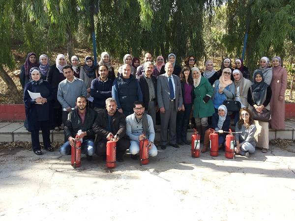 اختتام دورة للسلامة العامة في جامعة البترا