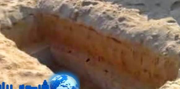 شاهد بالفيديو  جسد امرأه يرفض دخول القبر