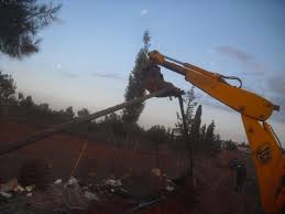 ضبط اعتداء على خط ناقل للمياه في الطنيب وبيعها لمزارع وصهاريج وخزانات