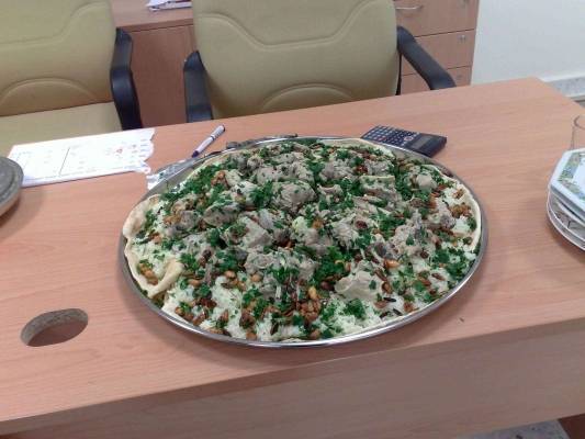 رؤساء وزارات وجنرالات سابقون يعتذرون عن تصدر الجاهات والولائم السياسية