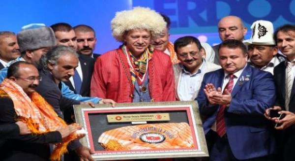 لماذا يريد رئيس تركيا إحياء لغة الإمبراطورية العثمانية؟